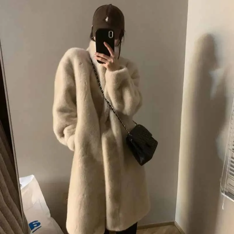 Ladies Fashion Stand Collar Mink Plush Outwear Women Leisure Long Sleeves Thicken Fur Coat Winter Female Long Faux Fur Jacket