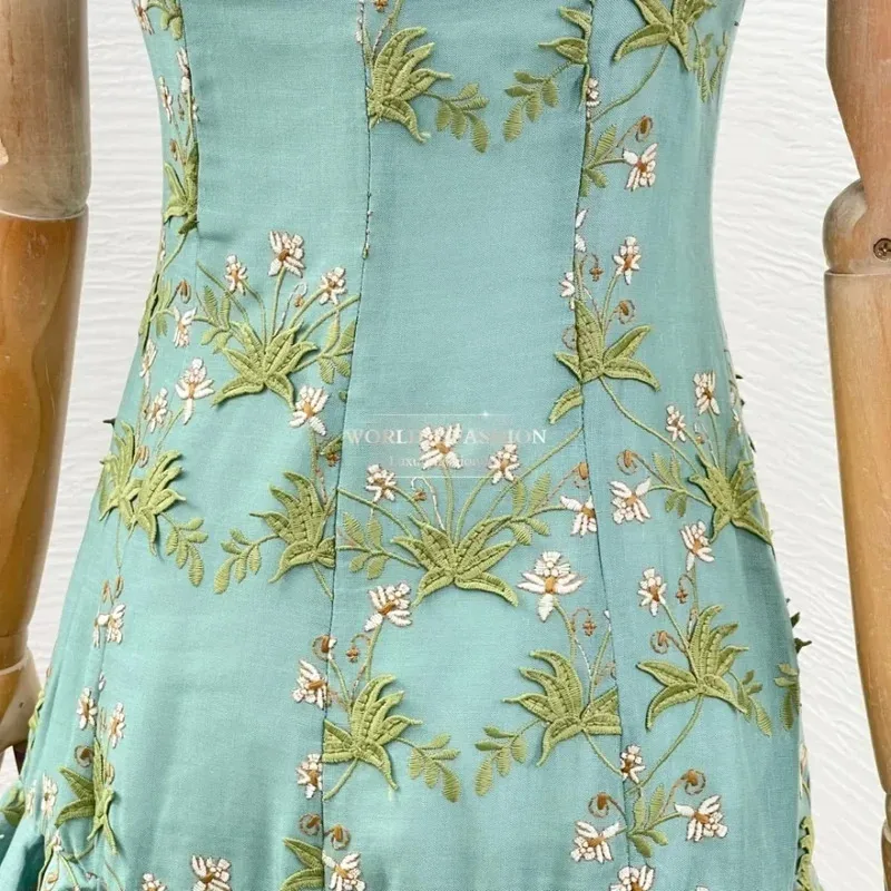 グリーンの花柄刺繍ノースリーブプリーツマーメイドフィッシュテールミニドレス2025リネン
