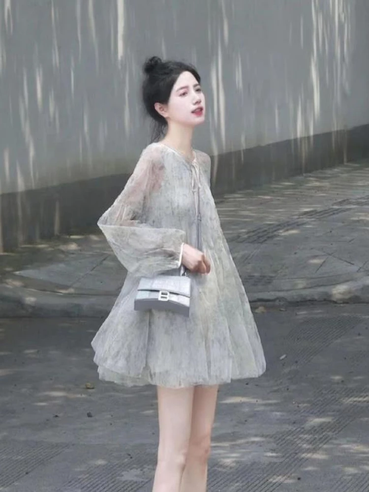 ชุดเดรสสีม่วงสไตล์จีนแบบโปร่งใสหลวมคอกลมแขนยาวมินิเดรสต้นฤดูใบไม้ร่วงชุดเดรสสไตล์นางฟ้าที่ไม่ซ้ำใคร