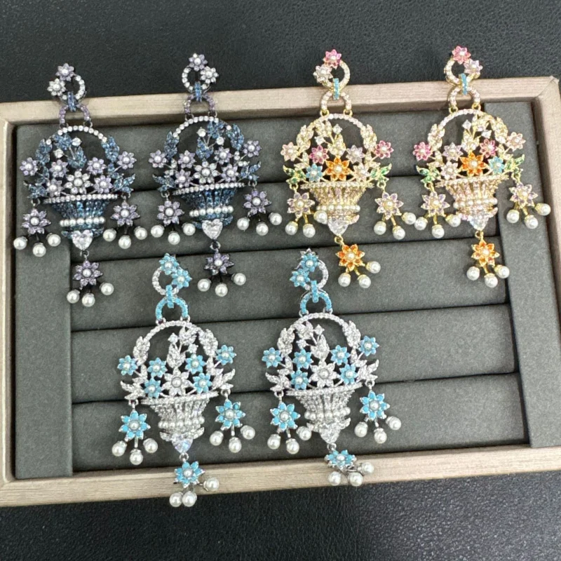 Fashionable, light luxury, elegant and dynamic micro-inlaid design, layered zircon classic flower basket pearl earrings