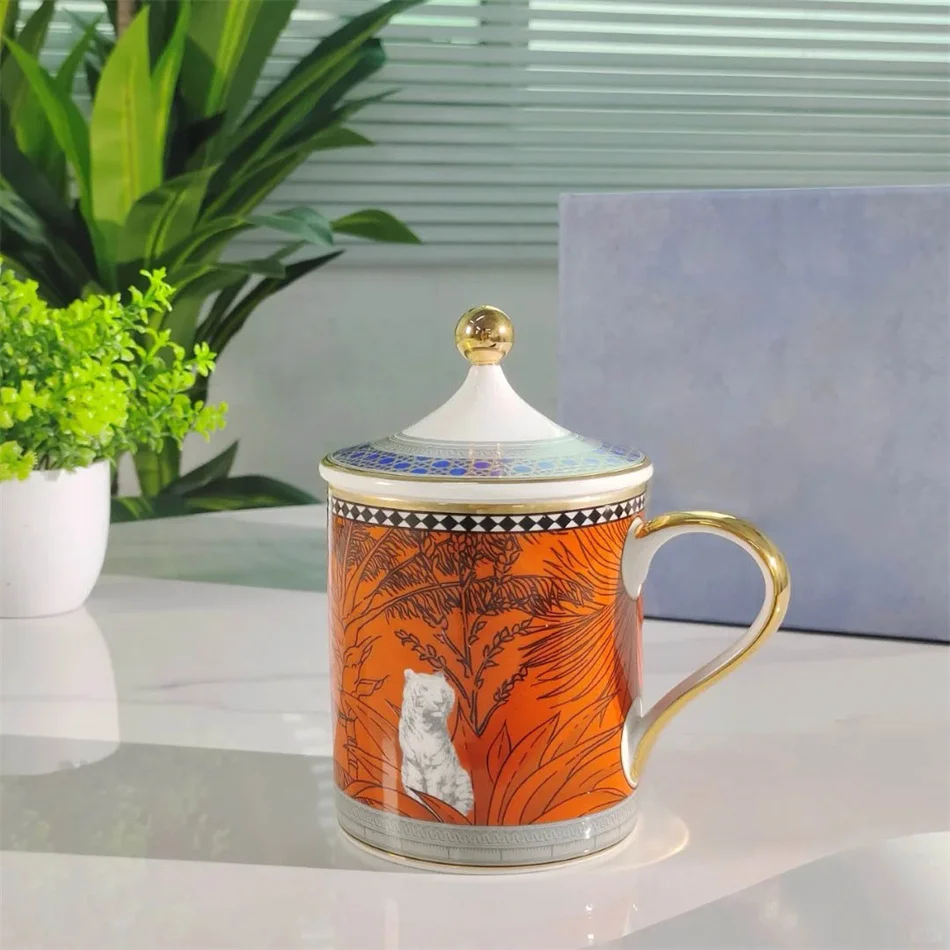 European Tiger Totem Retro Ceramic Mug with Lid 350ml High-end Gold‑rimmed bone china Office and Home Use Tea Cup
