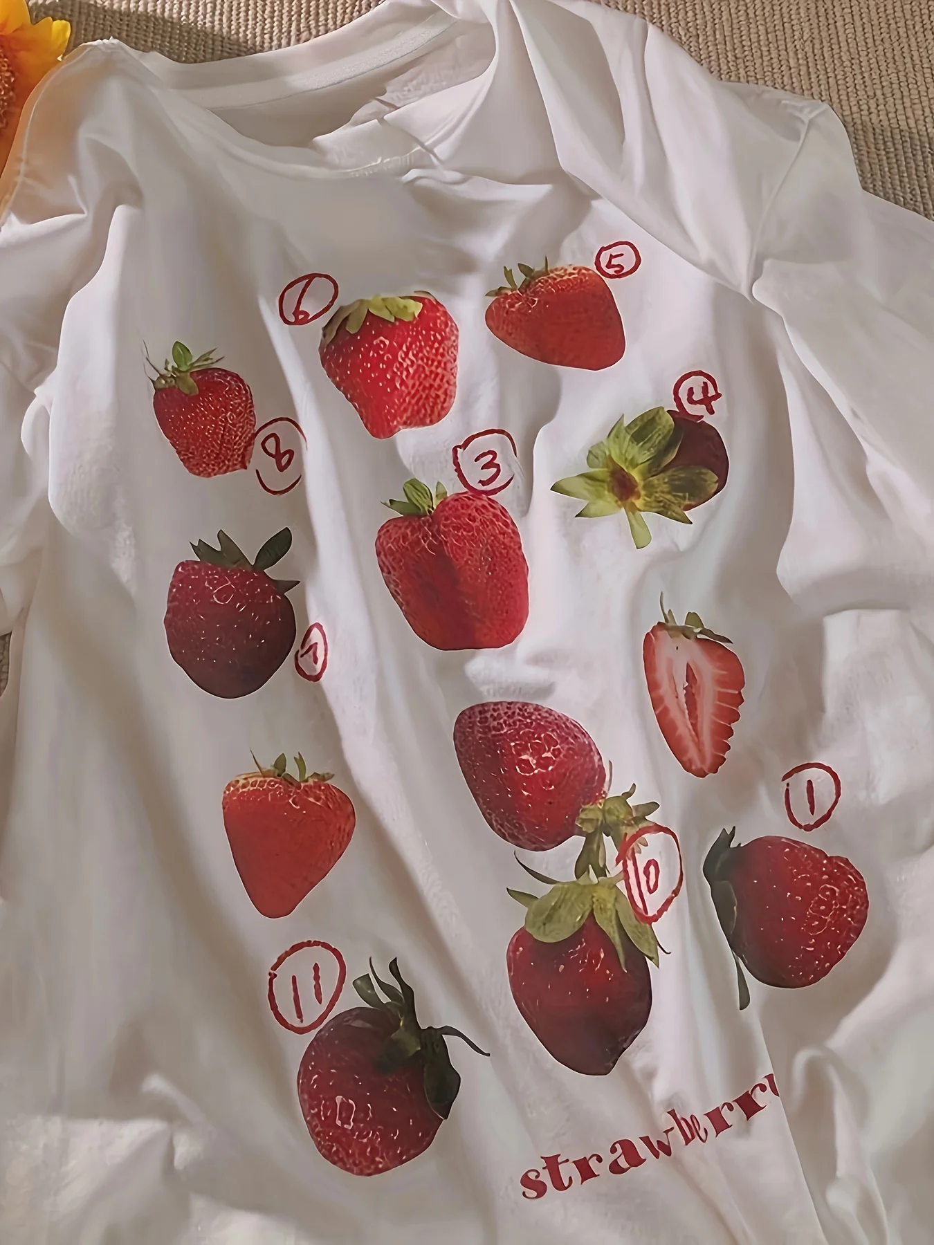 100% Cotton Women T-shirt Cute Fresh Strawberries Printed Tee Shirt Summer Comfortable Loose Tops Street Fashion Female Clothes