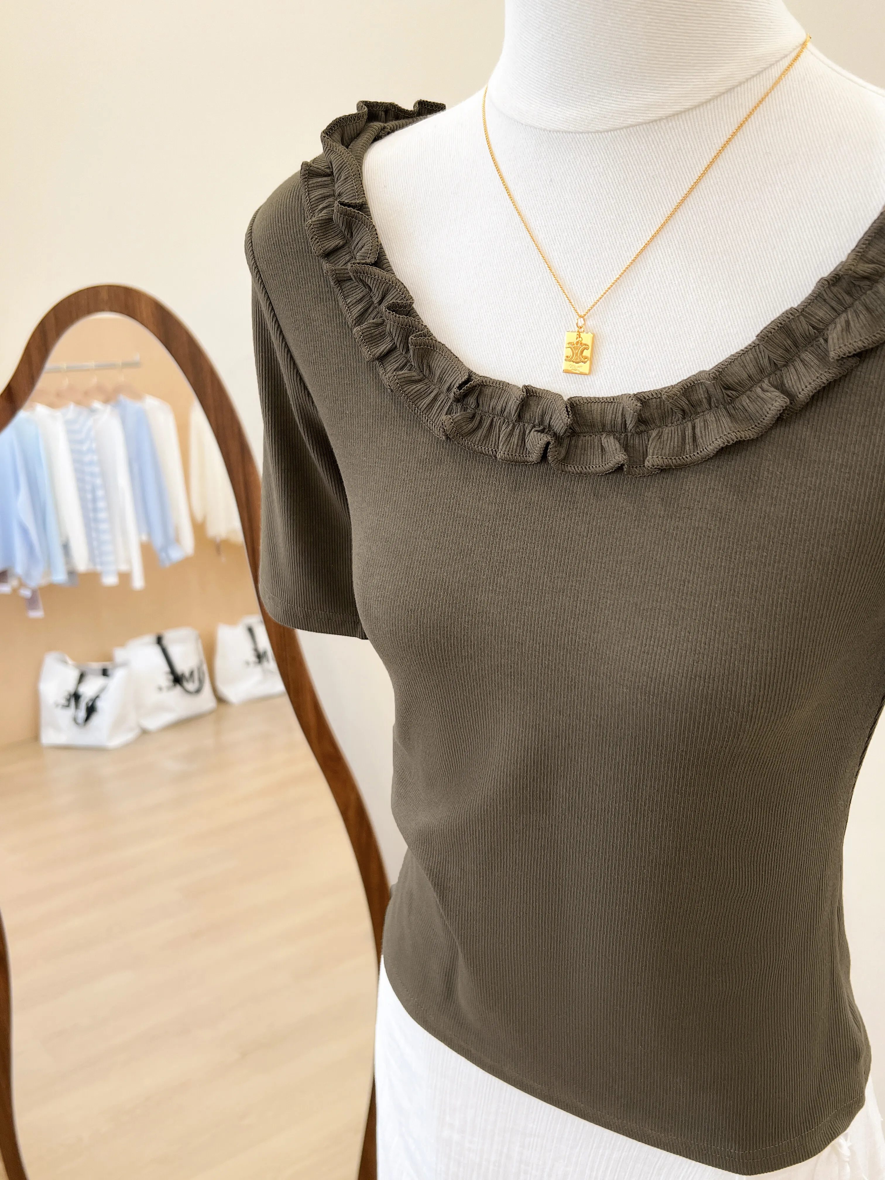 New Women's Ruffled Round Neck Vertical Striped Short Sleeve T-Shirt Summer Fashion Slimming Waist Casual Versatile Commuter Top