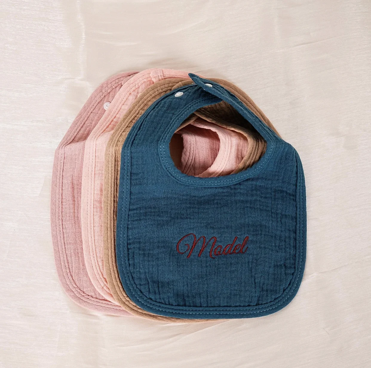 Personalized Embroidered Baby Bibs Baby Cotton Gauze Bib Custom Name Baby Anti Spitting Newborn Bib Girl Boys Birthday Gifts