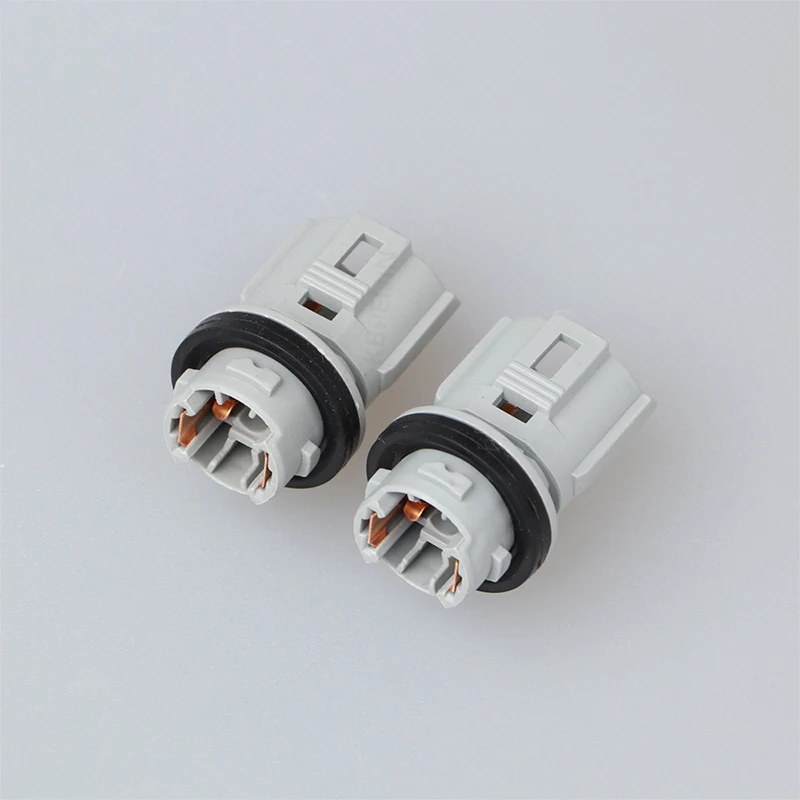 2x For Chevrolet Sail 3 Opel Antara T10 W5W Bulb Holder Car Light Socket Accessories