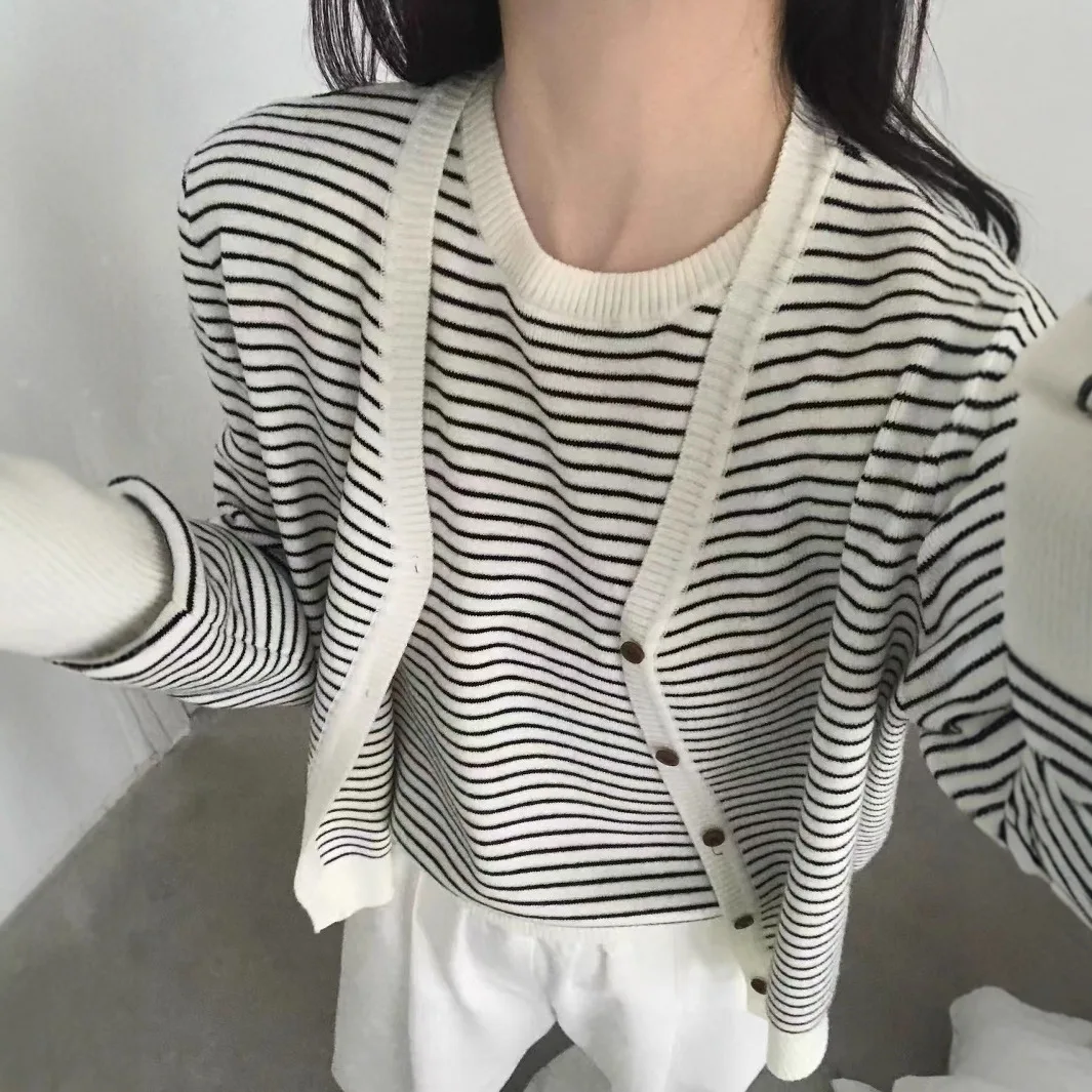 Twee Stukken Vrouwen Trui Sets Gestreepte Set Mouwloze O Hals Tank V Kraag Single Breasted Vest Losse Casual 2025, Herfst