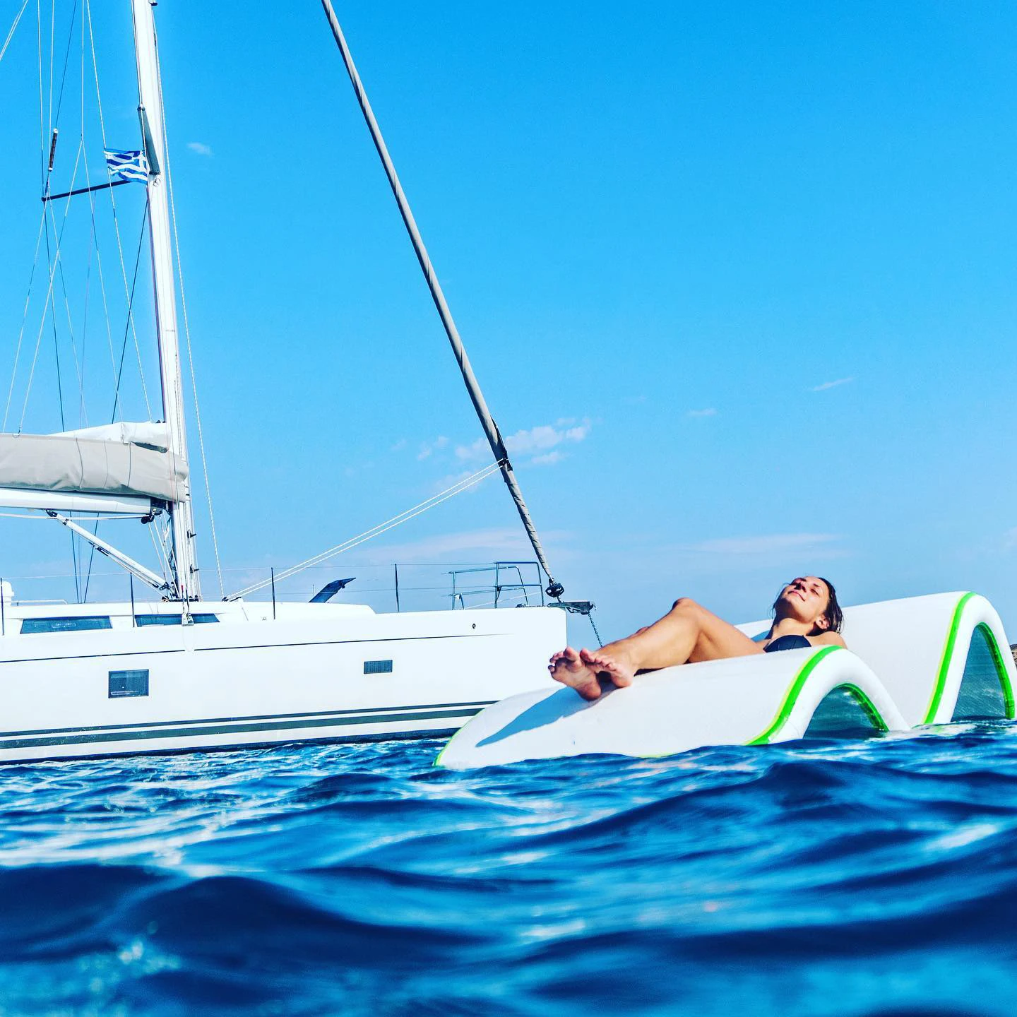 

Commercial Floating Bed Platform Inflatable Pool Sun Lounger White Floating Lounge Chair Hammock Beach for Swimming Pool