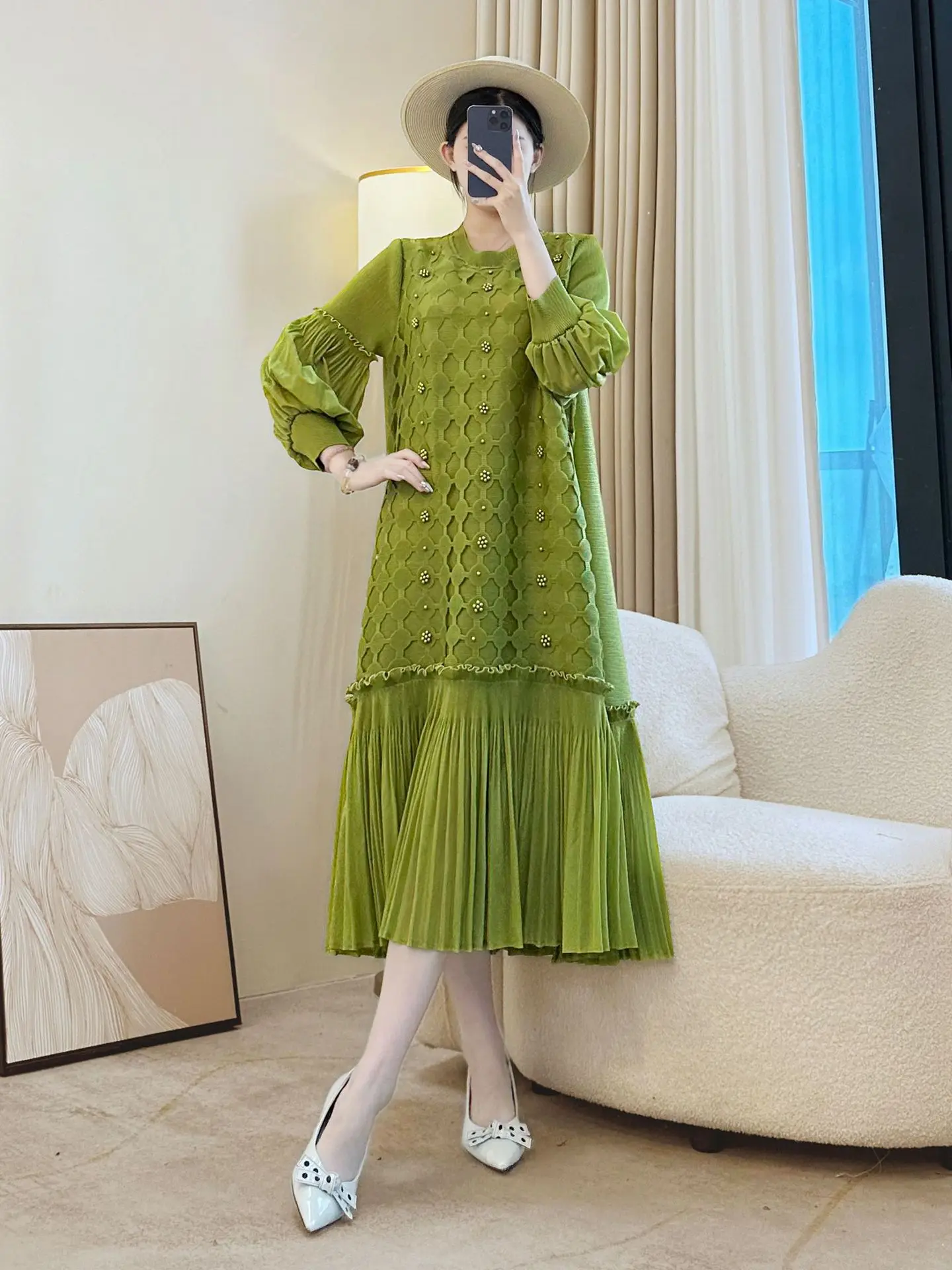 miyake-plisse-perles-ample-couleur-unie-robe-de-mode-col-rond-design-sens-robes-longues-vetements-pour-femmes-2025-automne-nouveau