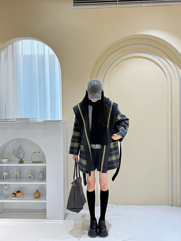 오피스룩 알파카 울 혼방 재킷 2025 가을 겨울 큰 칼라 체크 레이스업 루즈핏 여성 숏 울 코트