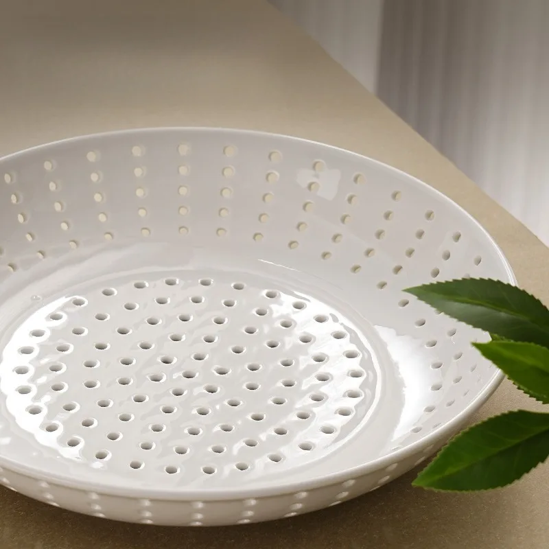 White Heat-resistant Ceramic Hollow Drainage Tray, Circular Ceramic Porous Steamer Creative Kitchen Utensils 3