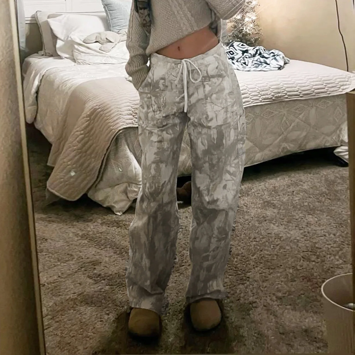 Spodnie w stylu europejskim i amerykańskim, z nadrukiem kamuflażu, elastycznym sznurkiem w pasie, modne spodnie codzienne w stylu joker.