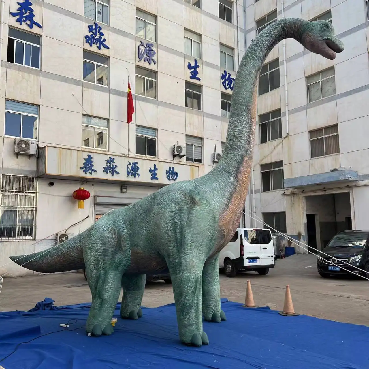 Giant Inflatable Dinosaur Air Blow Lifelike Dino Jungle Animal Decoration Props for Outdoor Park Event Advertise