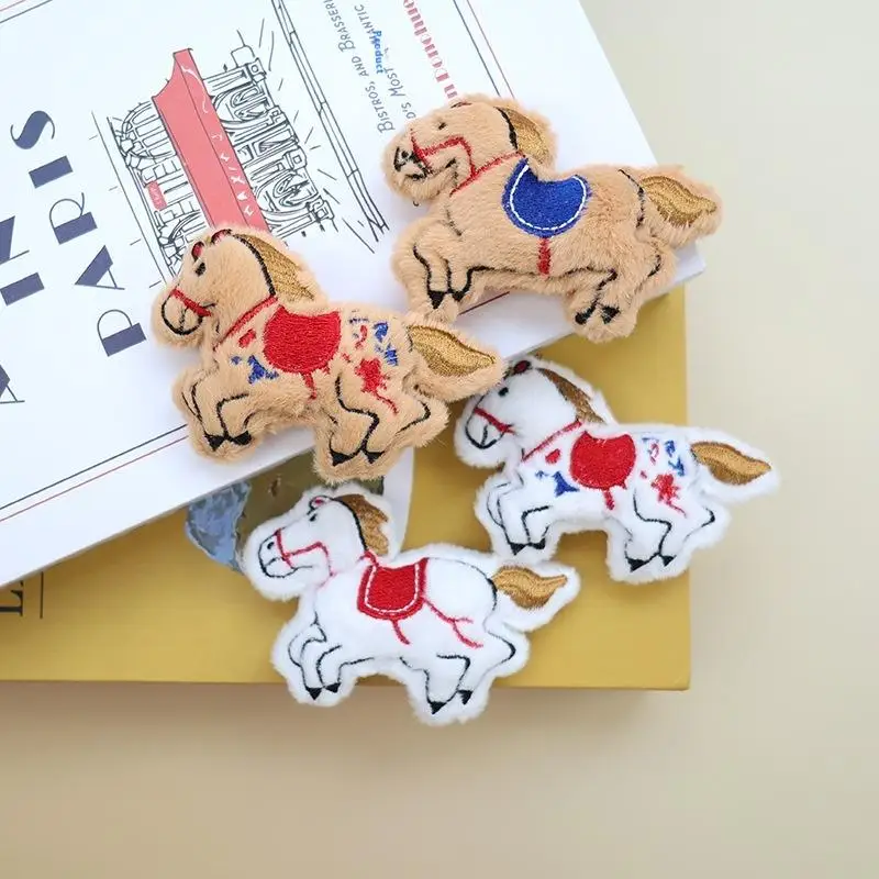 Llavero de caballo Kawaii, colgante de pareja de Pony de dibujos animados, regalos de decoración de mochila encantadora, lindo llavero de Pony