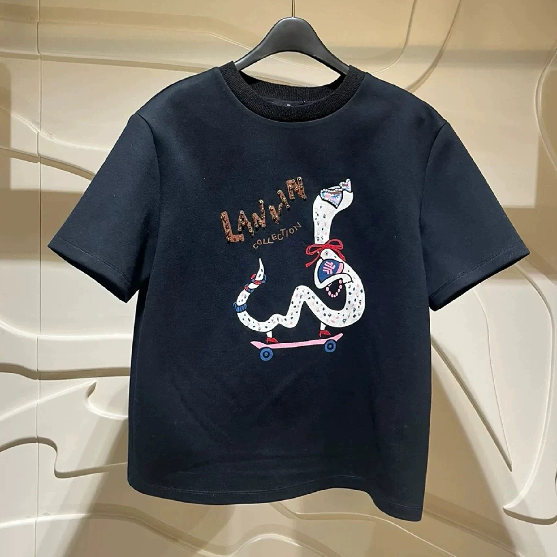 

Limited Edition Spring Casual Faion Cartoon Snake Pattern Embroidered T-irt ort Sve Commute Sle Loose Fit Women's ...