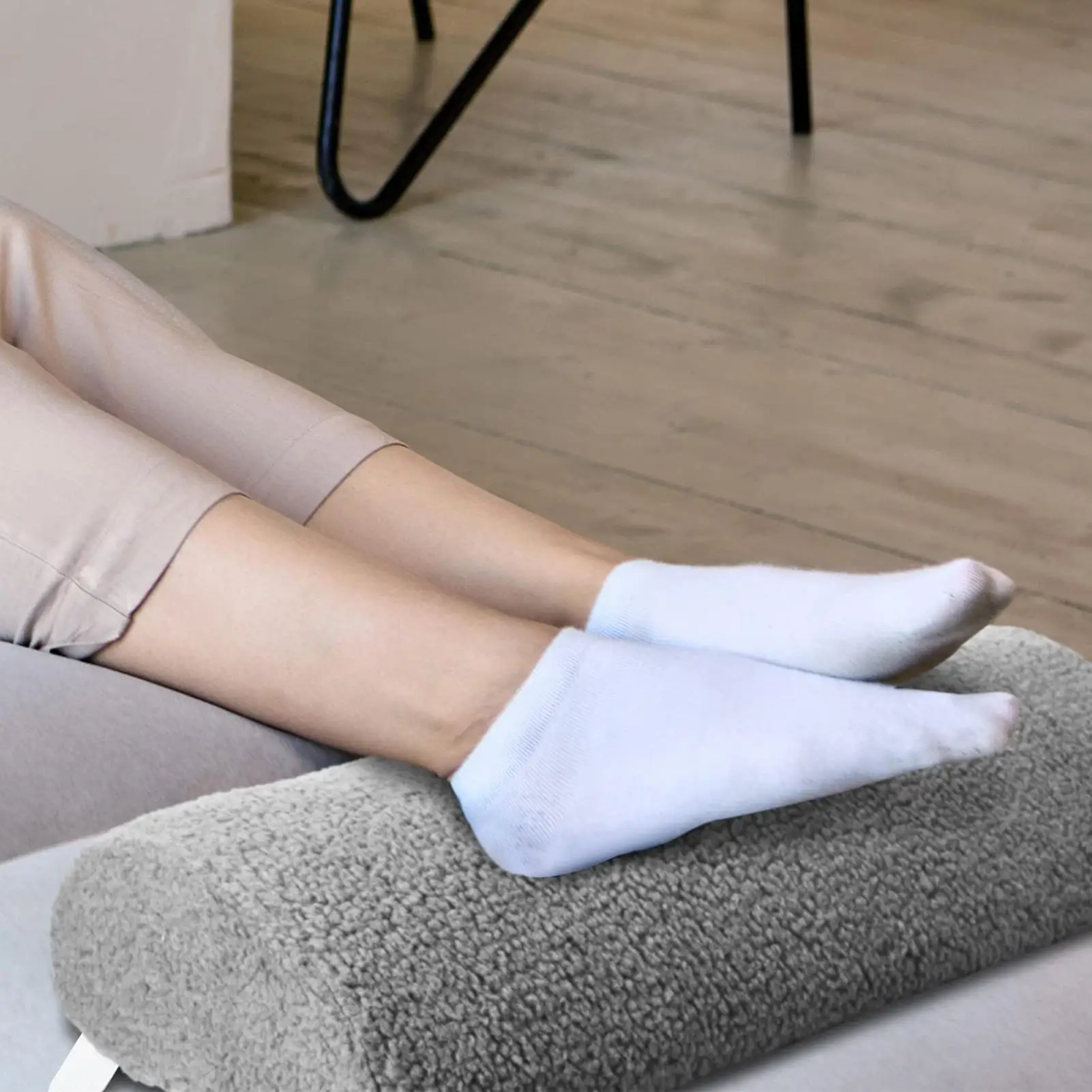 Leg Rest Pillow for Recliner Chair Adjustable Straps Memory Foam Foot Cushion for Bed Sofa Leg Elevation Relief Home Nursing Pad