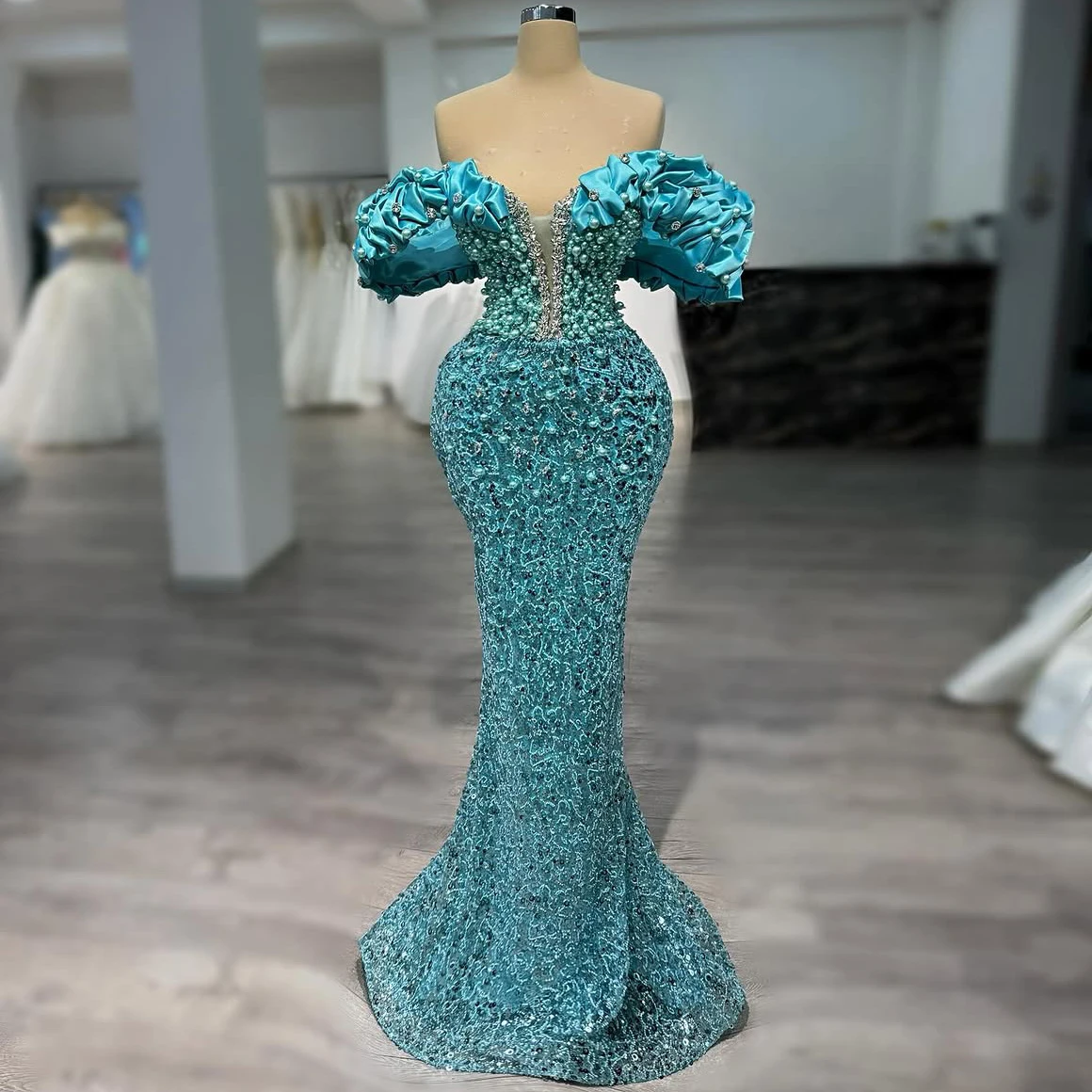 Blauwe zeemeermin cocktail galajurken pailletten parels off-shoulder avondjurken jurk