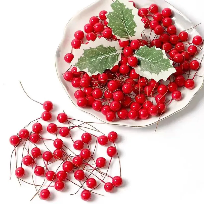 Wholesale Artificial Holly Berries Stem Mini Fake Red Berries for Christmas Tree Decor DIY New Year Oranment Flower Wreath Craft