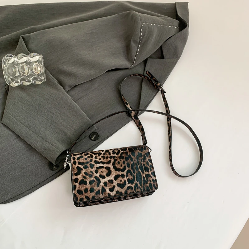 Women Small Leopard Prin Shoulder Bag Ladies Designer Leather Brown Square Messenger Bag Korean Girls Travel Phone Crossbody Bag