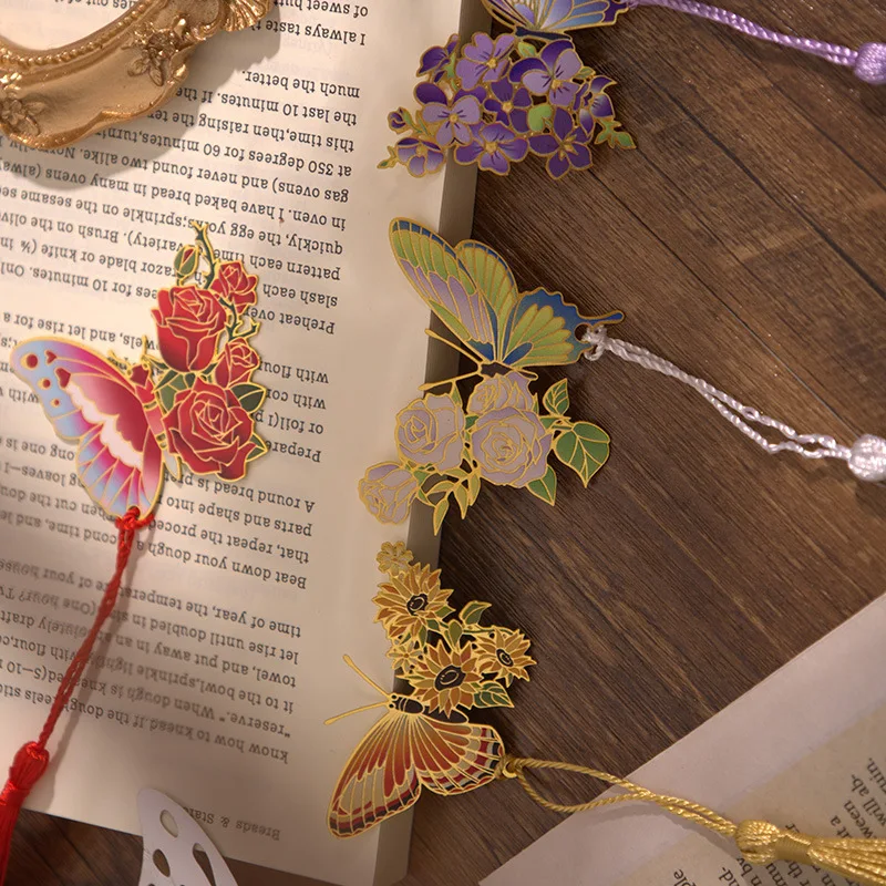 Chinese Style Metal Butterfly Hollow Out Bookmark with Tassel for Artistic and Literary Lovers, 1pc