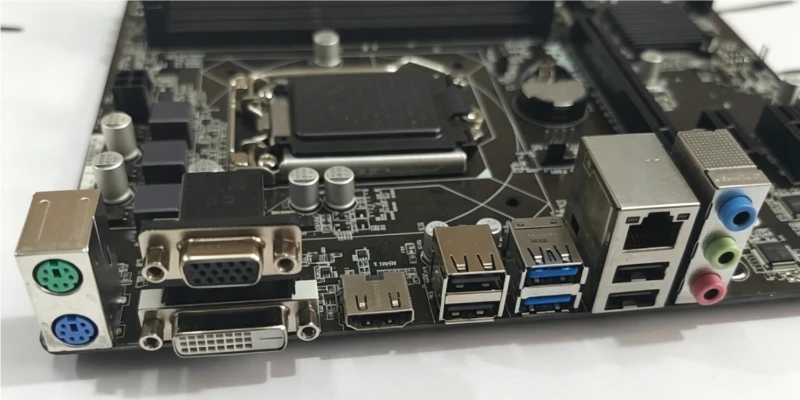 new for ASRock B85M Pro3 LGA1150 DDR3 four memory, integrated HDMI/DVI/VGA main board function is normal, with baffle