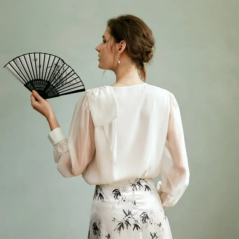 OLrain Bow V-neck Shirts Womens Autumn 2025 New Satin Casual Elegant Puff Sleeve Chic Blouse Tops Female M56QC93221