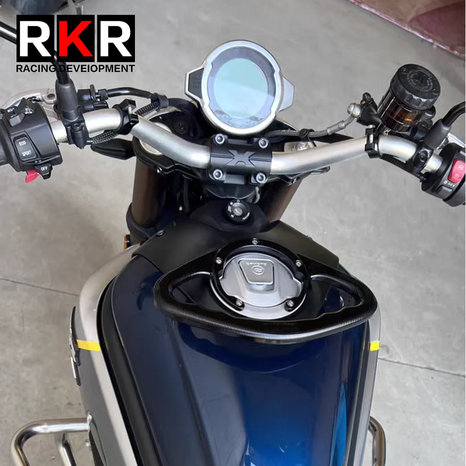 ل CFMOTO 450 SR SR-S 300 SS 800 NK 250 CL-X 700 MT 450NK 450SR خزان الوقود مقبض دراجة نارية الملحقات الخلفية الركاب مسند الذراع