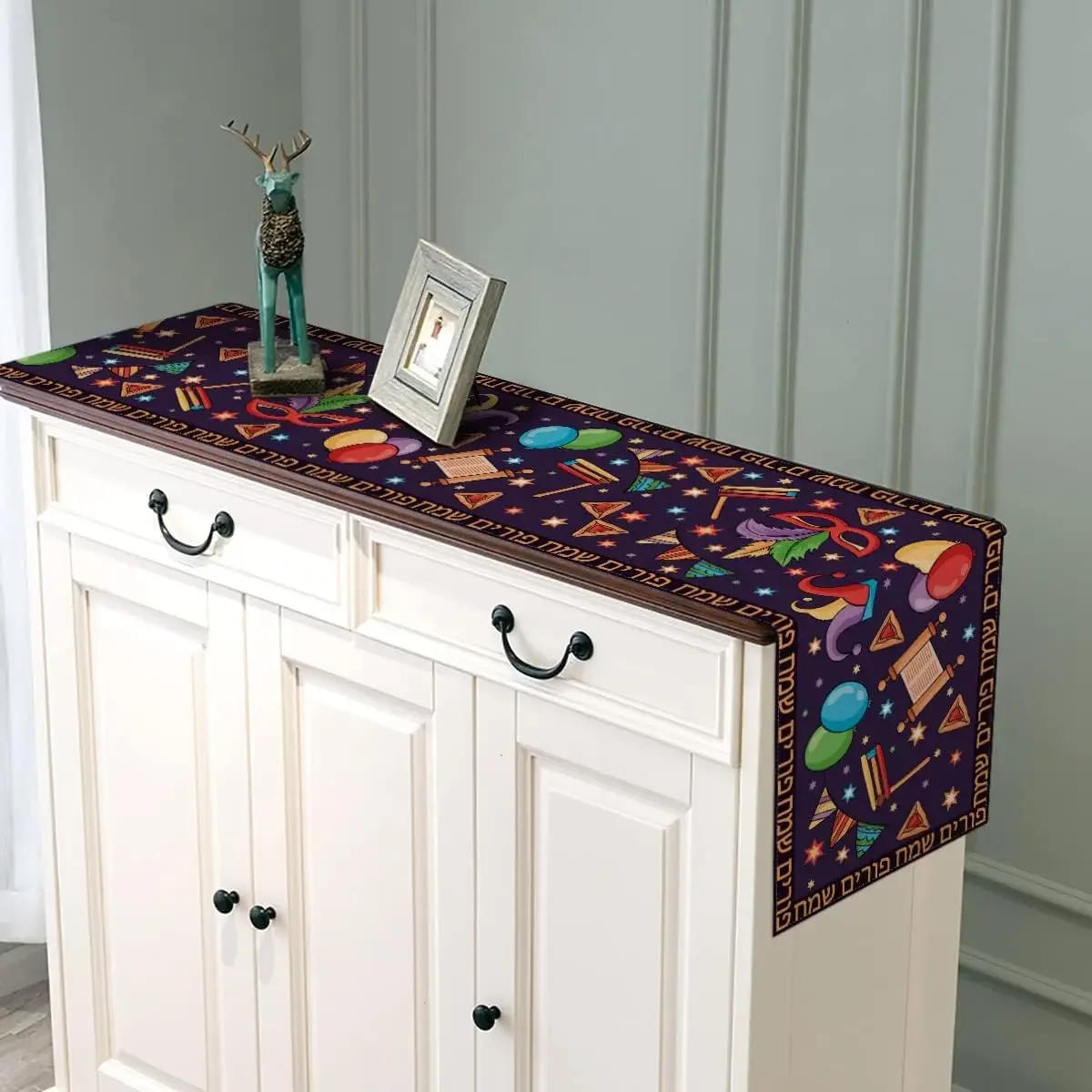 Happy Purim Linen Table Runner Jewish Holiday Carnival Party Decor Reusable Kitchen Dining Table Runner for Birthday Table Decor