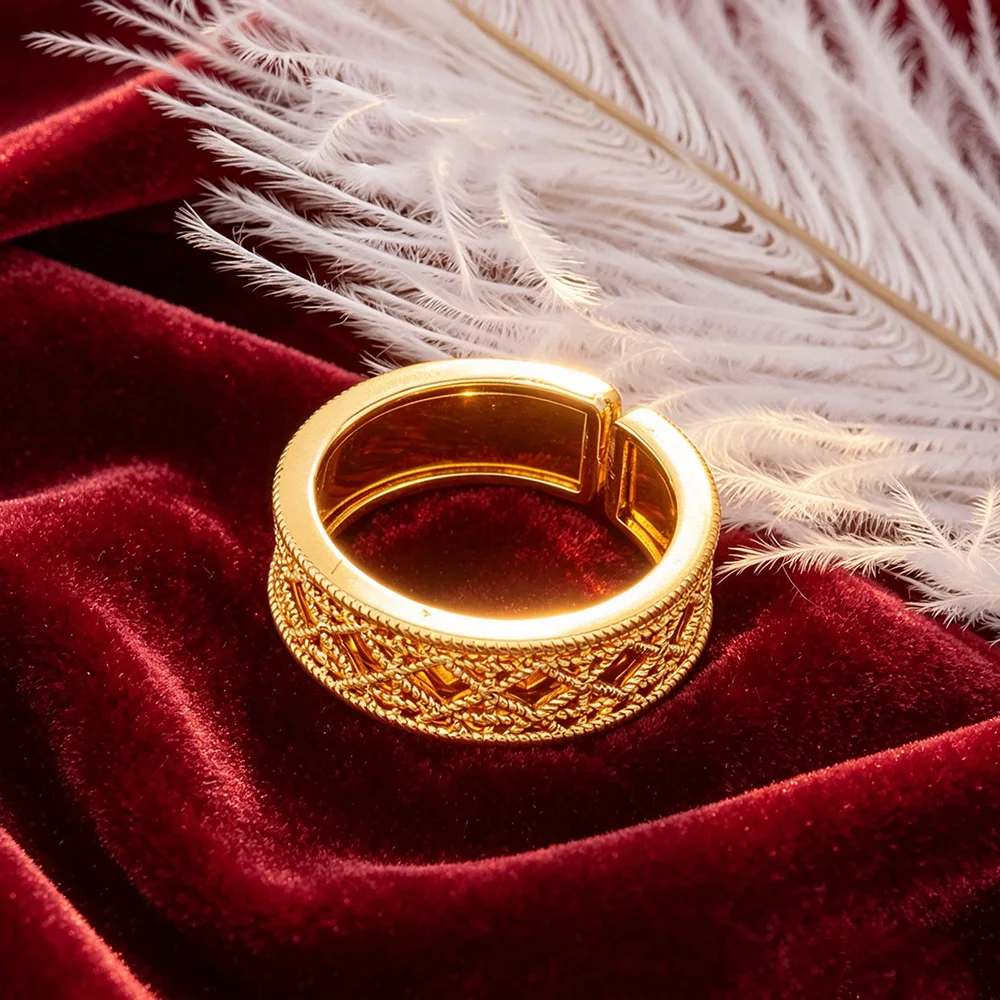 18K vergoldetes, hohles, geometrisches 4-teiliges Schmuckset für Damen, luxuriöse Kreis-Halskette, Armband, Ohrringe, Ring, Hochzeits- und Alltagsschmuck, Geschenk – Detail 10