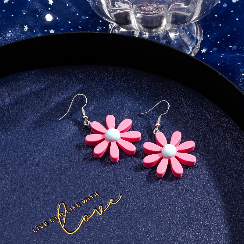 Aihua Süßigkeiten Farbe Harz Gänseblümchen Blumen Ohrringe koreanische Mode baumelt Ohrring für Frauen Mädchen Schmuck Geschenke – Detail 7