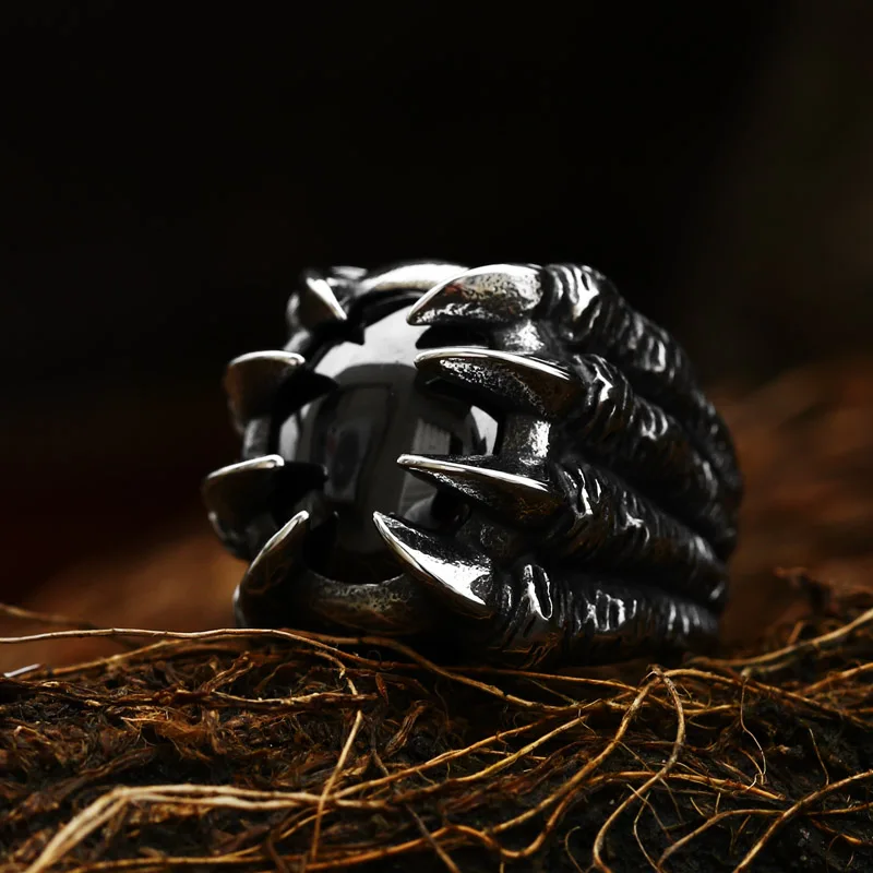 Beier New Store 316L Stainless Steel Fashion Dragon Claw Red Black Stone Men And Women Ring High Quality Jewelry LLBR8-046R