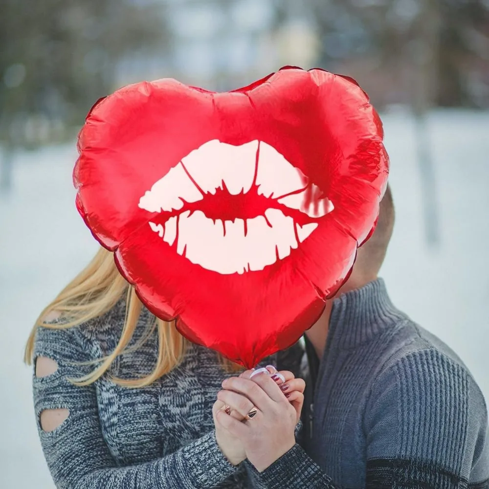 4pcs Lip Stencil Kiss Lips DIY Stencil 4Sizes 6~12inch Lips Lipstick Mouth Painting Stencils Reusable Red Lips PET Stencils