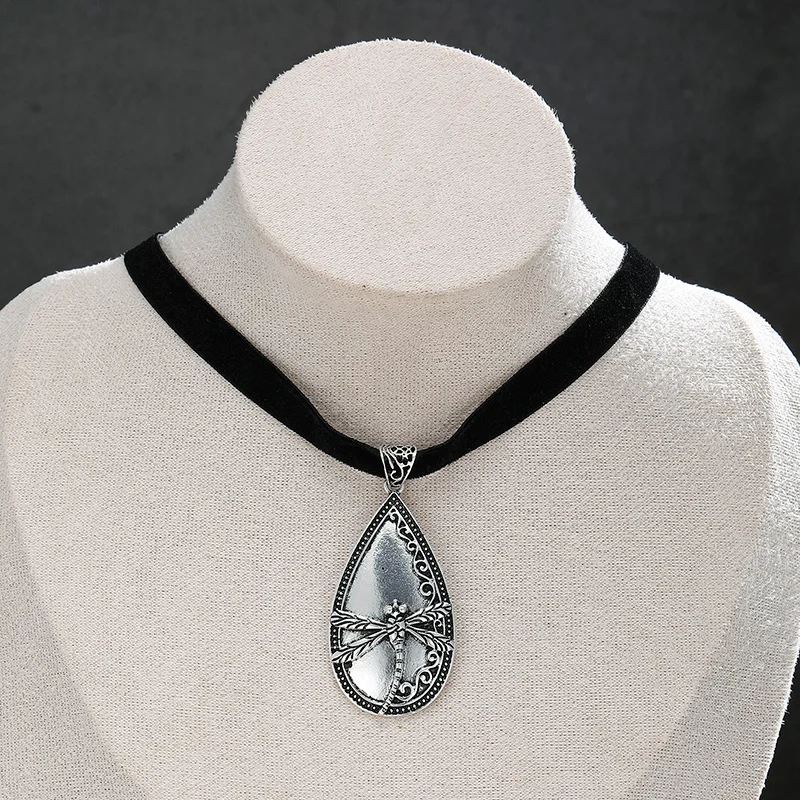 1pc Vintage Dragonfly Drop Pendant Necklace Suitable for Women Decorated with Exquisite Floral Detail Accessory Bohemian Jewelry