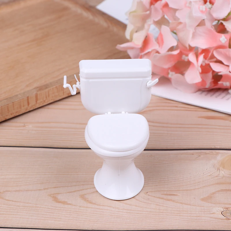 1pcs Dollhouse Furniture Vintage Bathroom Toilet Miniature Toys Dolls Accessories