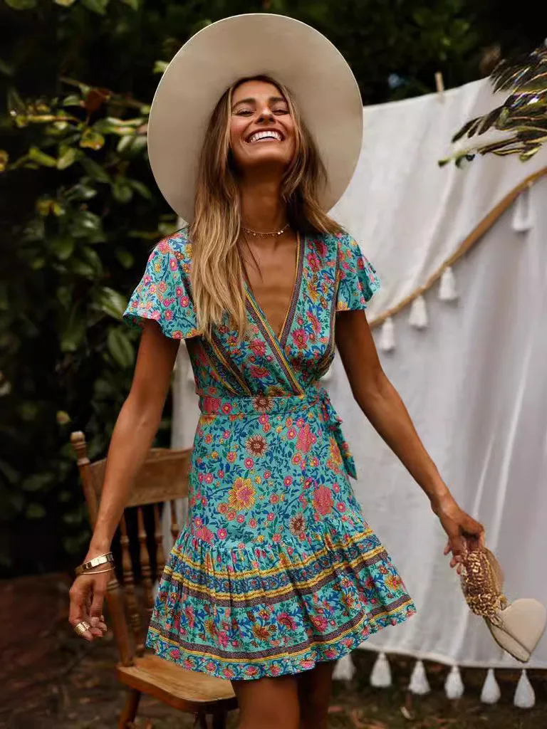 مثير V-ne n طباعة ort Dr Street Sle المرقعة غير المتكافئة منتصف الخصر البوليستر الربيع الصيف النموذج الأساسي