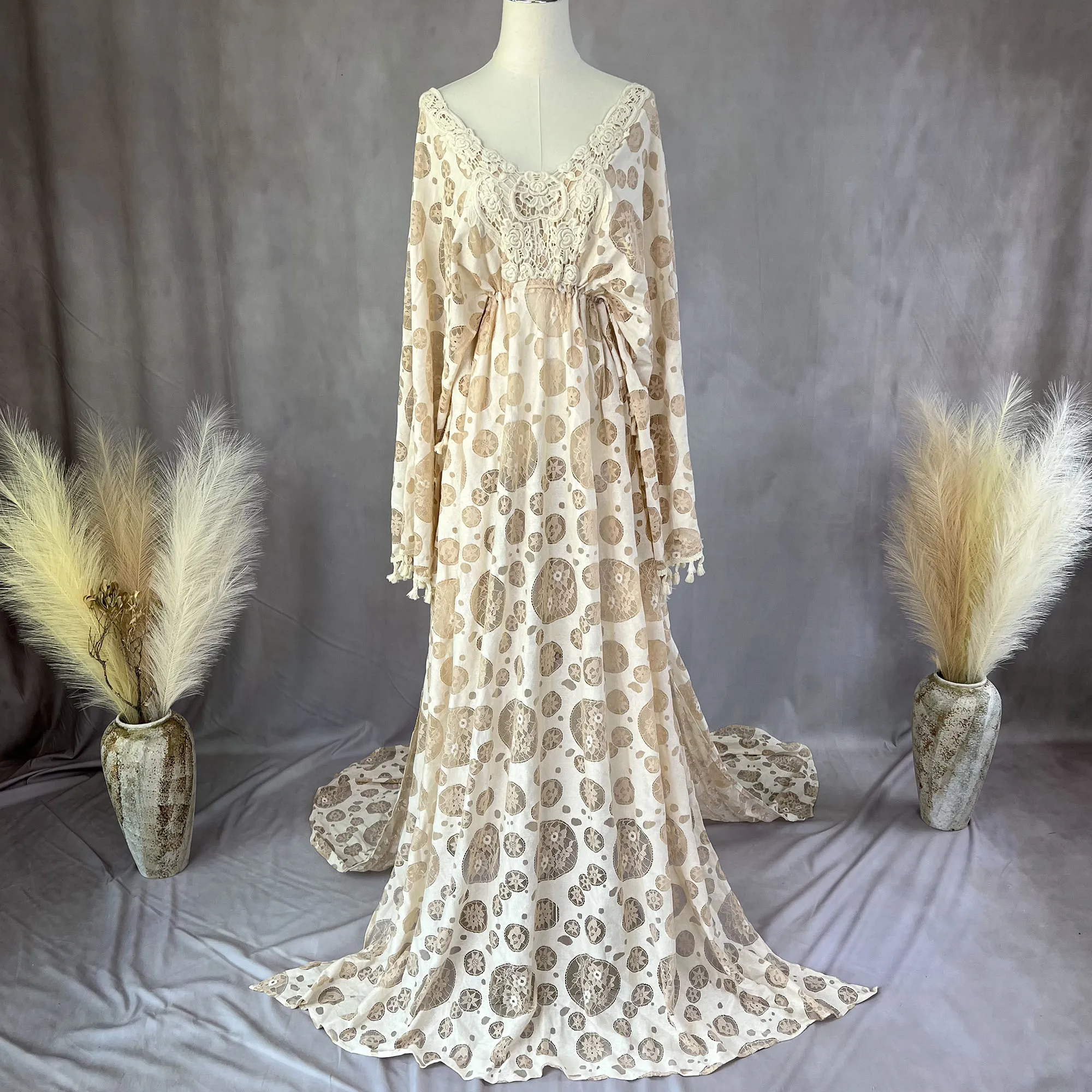 

Don&Judy Boho Vintage Wedding Dresses Bride Vestidos De Noiva Lace Appliques Tassels With Cape Bohemian Party Evening Beach Gown