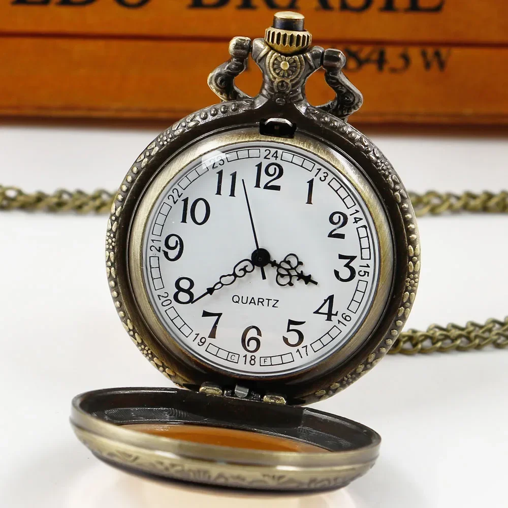 Retro Bronzing Quartz Pocket Watch Necklace Steampunk Vintage Dial Pendant 80 CM Chain Unisex Fashion Gift For Men And Women