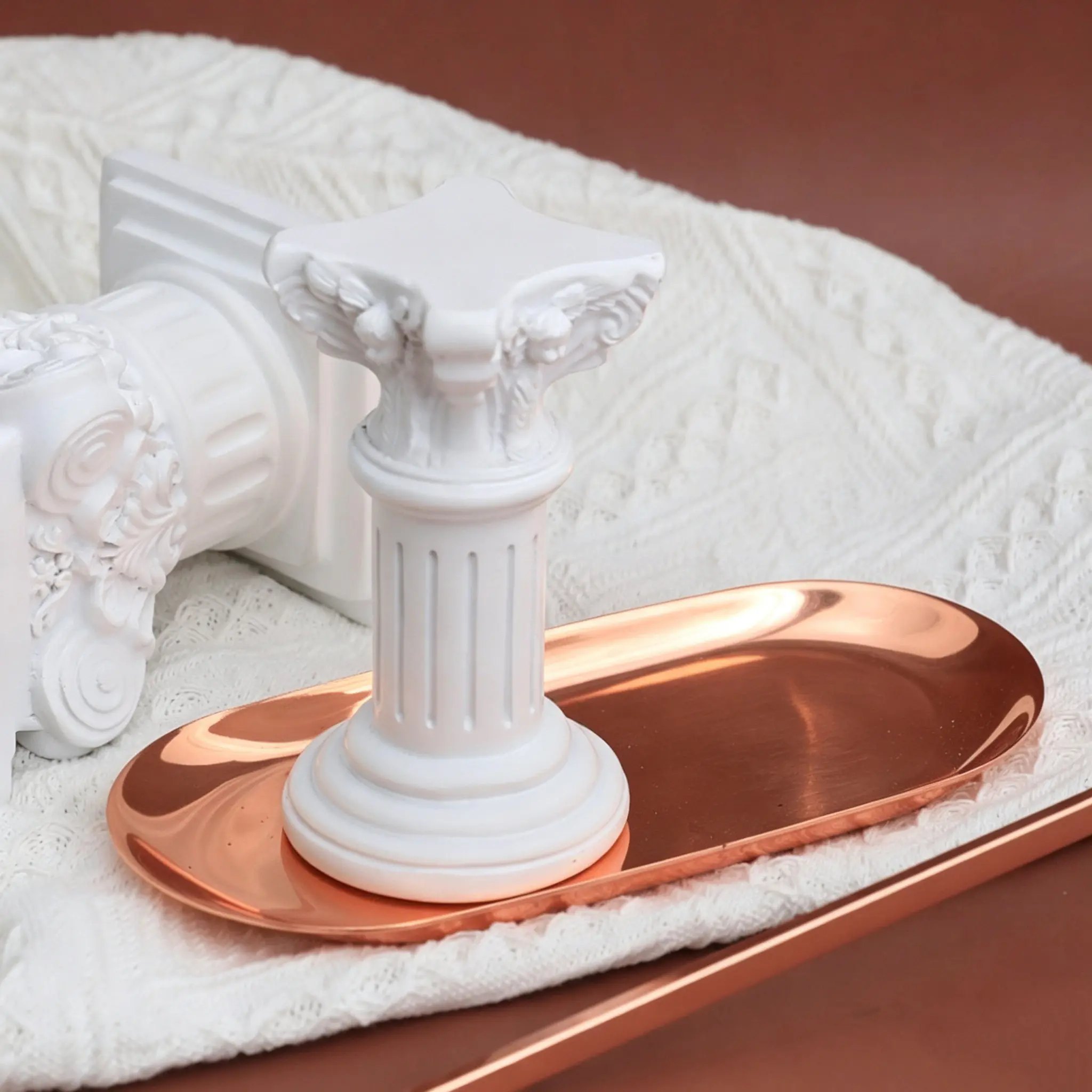 Roman Column Holder Resin Retro Elegant Luxury Decorative Candlestick for Home Tabletop Desktop Micro-Landscape Photo