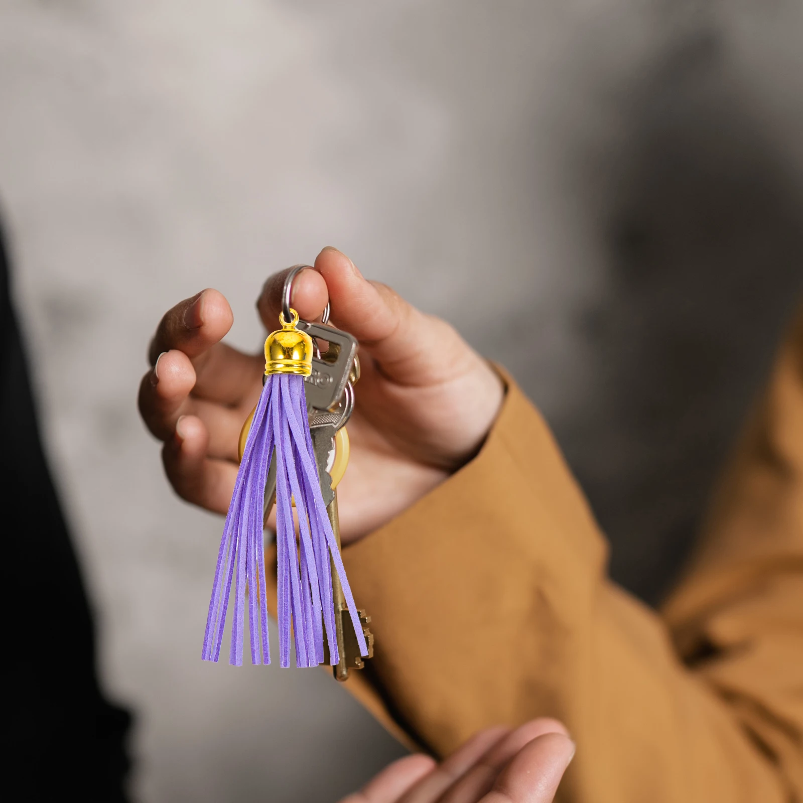 

32pcs Tassel Pendant Keychain Decorative Pu naments Keychain Tassels Bulk for Jewelry Making Crafts Bulk Small Accessories