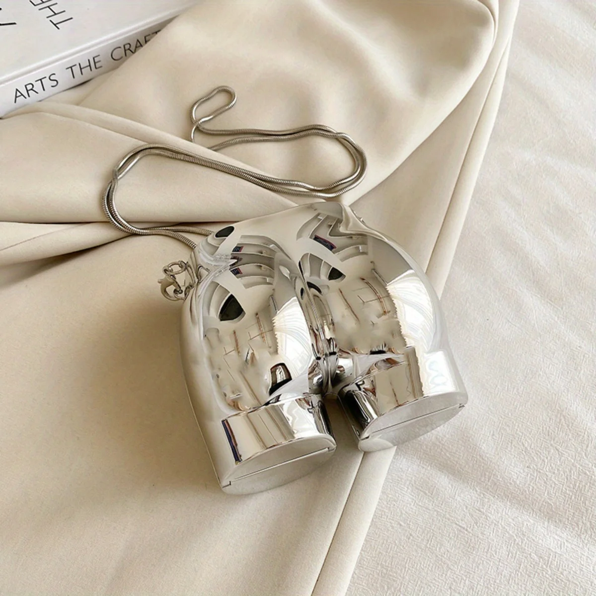 

JIOMAY Women's Acrylic Butt Design Banquet Bag 2025 New Fashion Mirror Makeup Bag Funny Personality Crossbody Bag