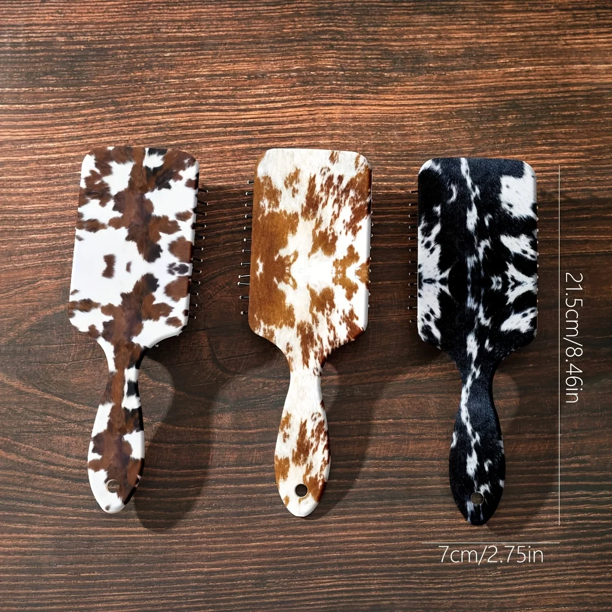 

Щетка с воздушной подушкой и принтом коровьей шкуры, разработанная для женщин с длинными волосами для предотвращения спутывания волос, является трендовым товаром в Instagram.