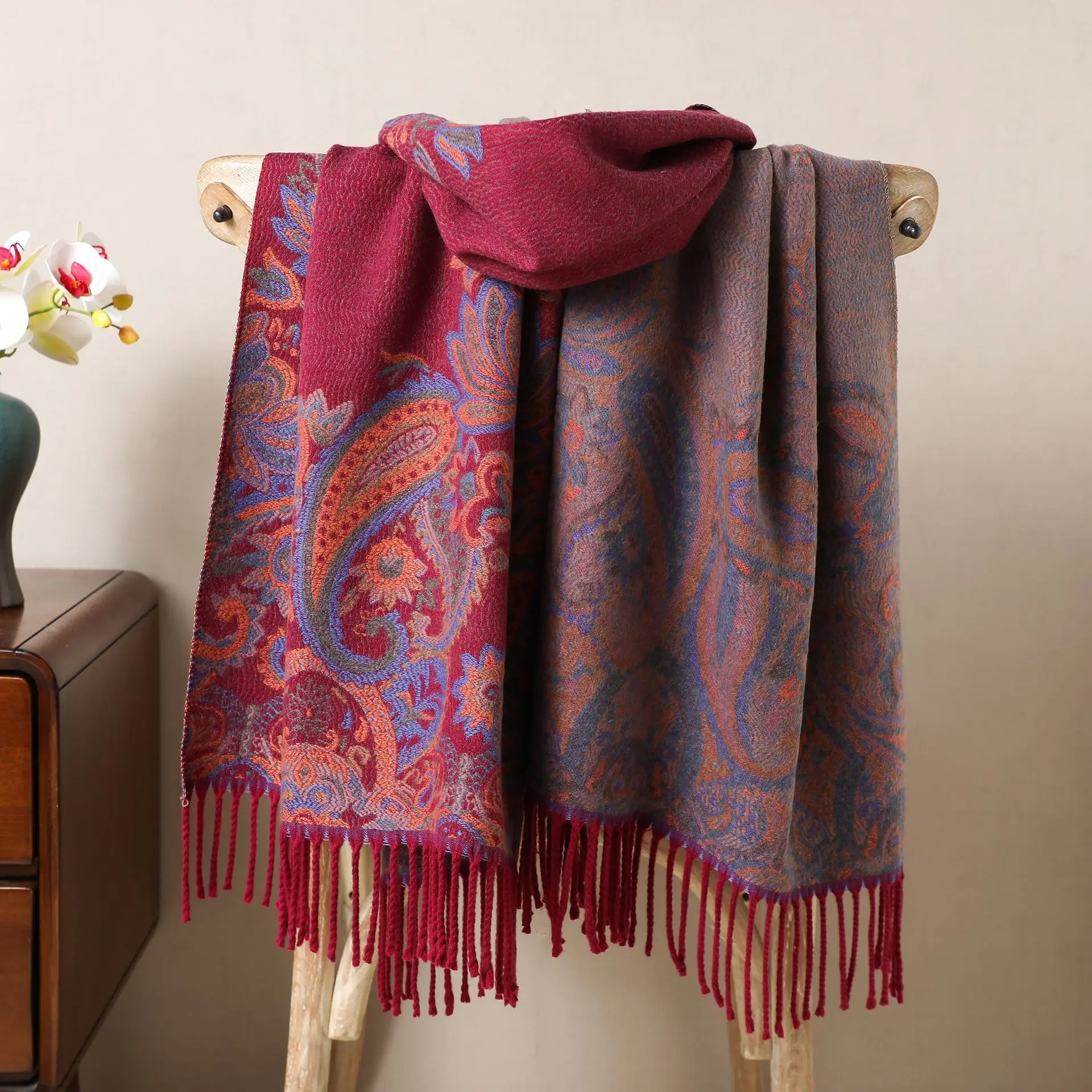 Paisley Jacquard Faux Cashmere Scarf for Women Thick Warm Winter Tassel Shawl Wrap Soft Neck Cover for Daily Wear