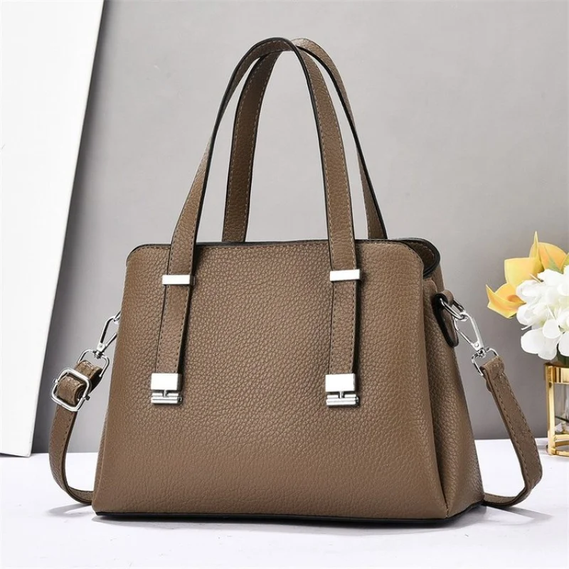 

Элегантная вечерняя сумка в стиле Minaudiere для женщин с декоративной застежкой для официальных мероприятий и вечеринок