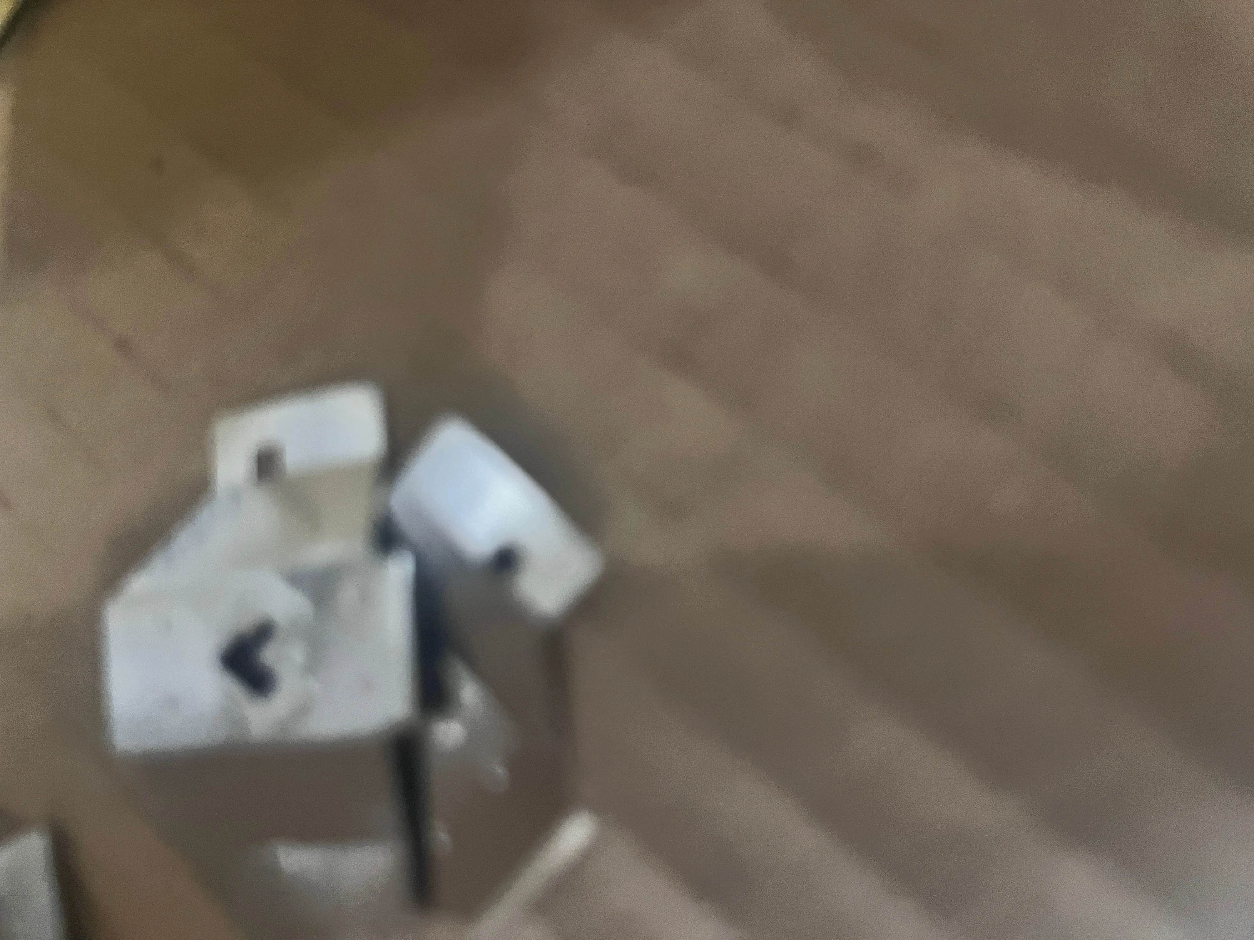 10X 1232295 1274547…