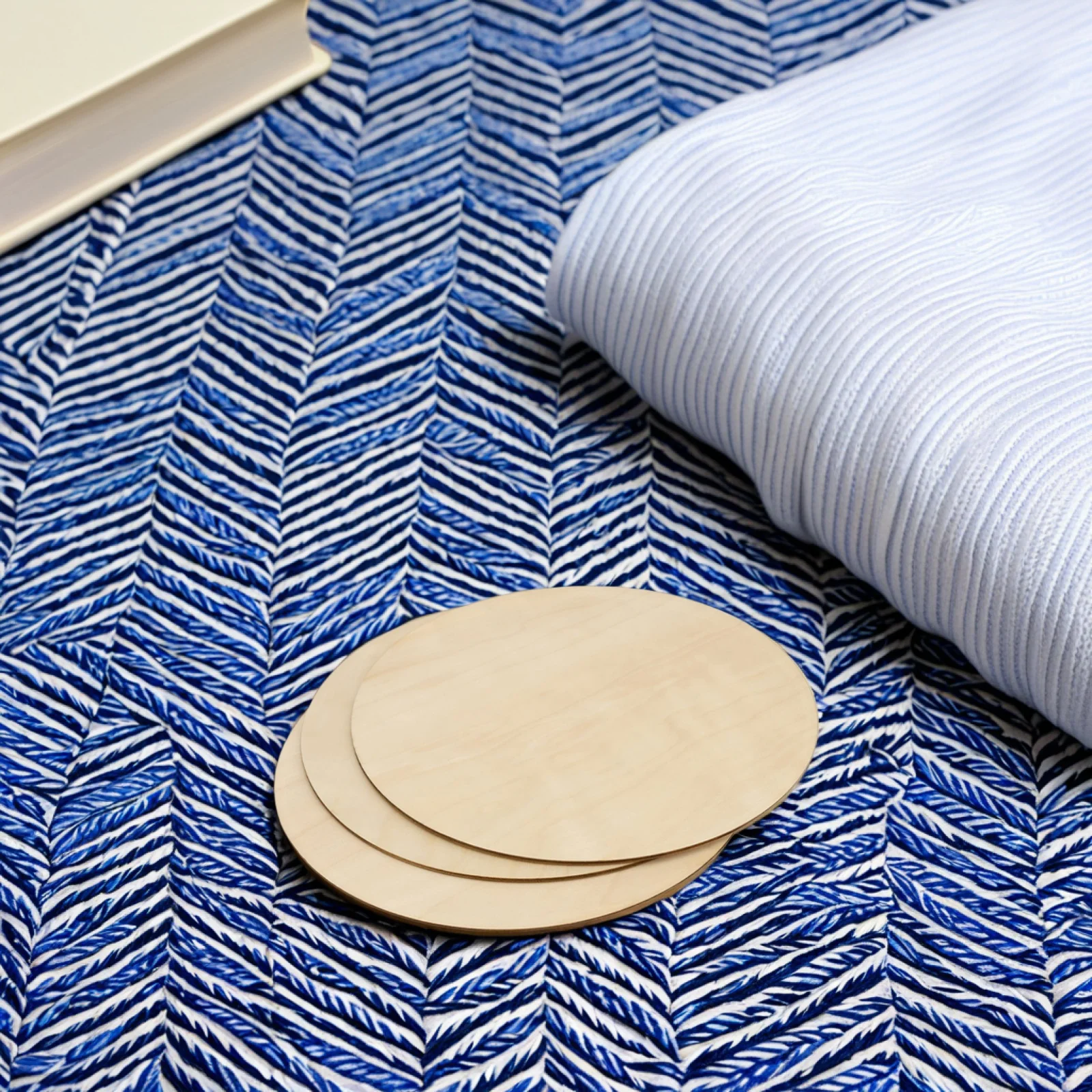 

5Pcs Unfinished Round Wood Cutouts for DIY Crafts 's Graffiti Painting Blank Wood Circles for Craft Projects