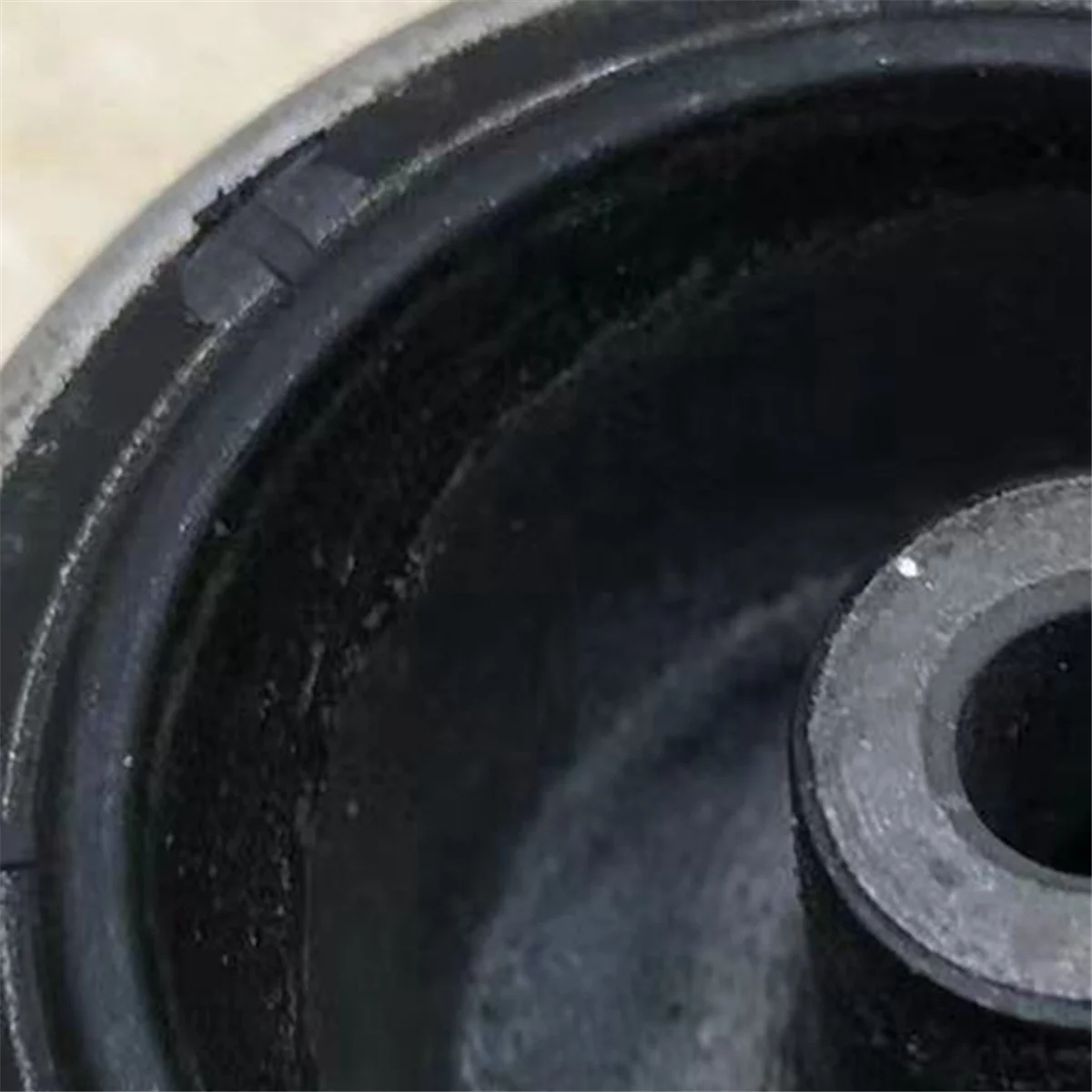 Tesla Model 3/Y 2021 용 자동차 에어컨 압축기 브래킷 공기 펌프 브래킷 부싱 1506443 -00-Z—L49A