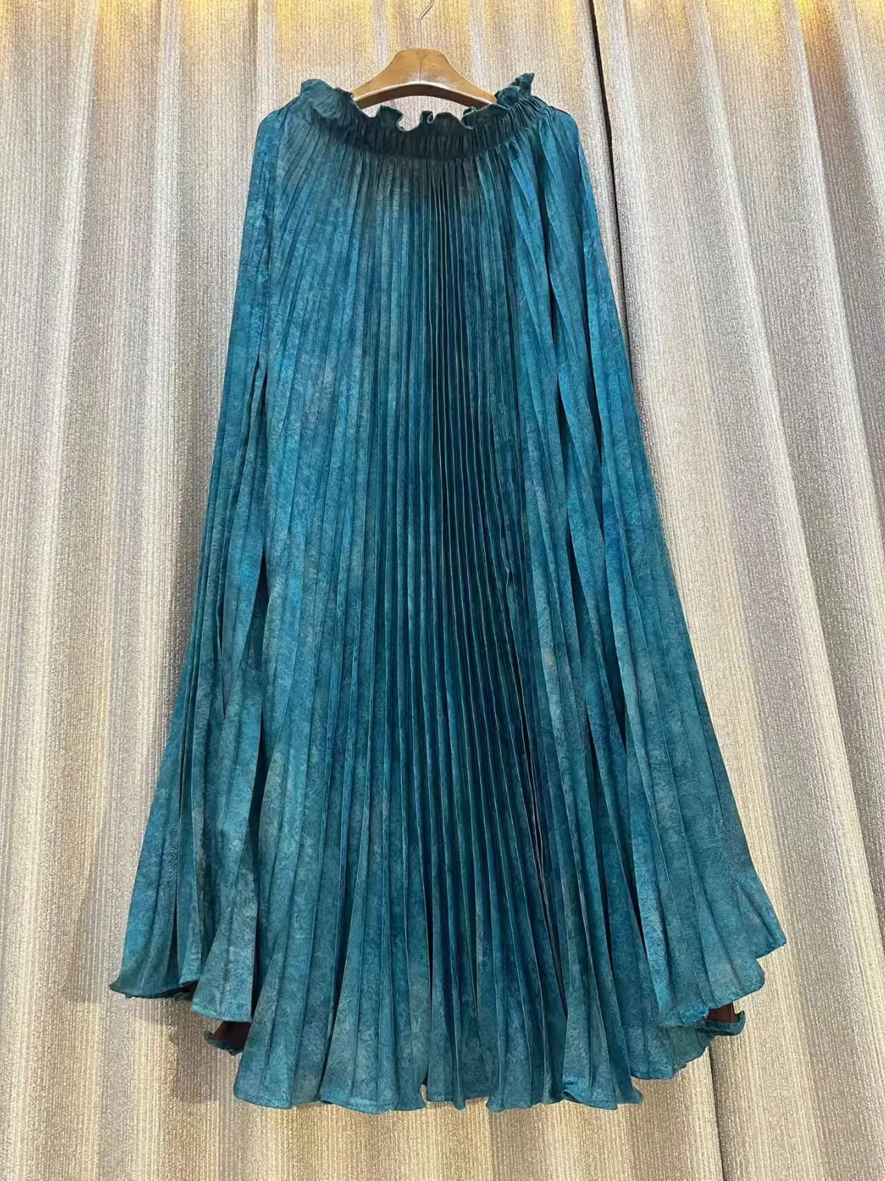 New Leopard Print Women Midi Skirt Pleate Fashion Long Skirts For Women Elastic High Waist  Vintage Elegant Female Dress 2026 ﻿