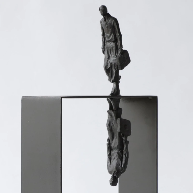 

Metal Figure Decoration, Minimalism, Abstract Reflective Sculpture, Desktop Home Decoration, Sculpture, Miniature Model