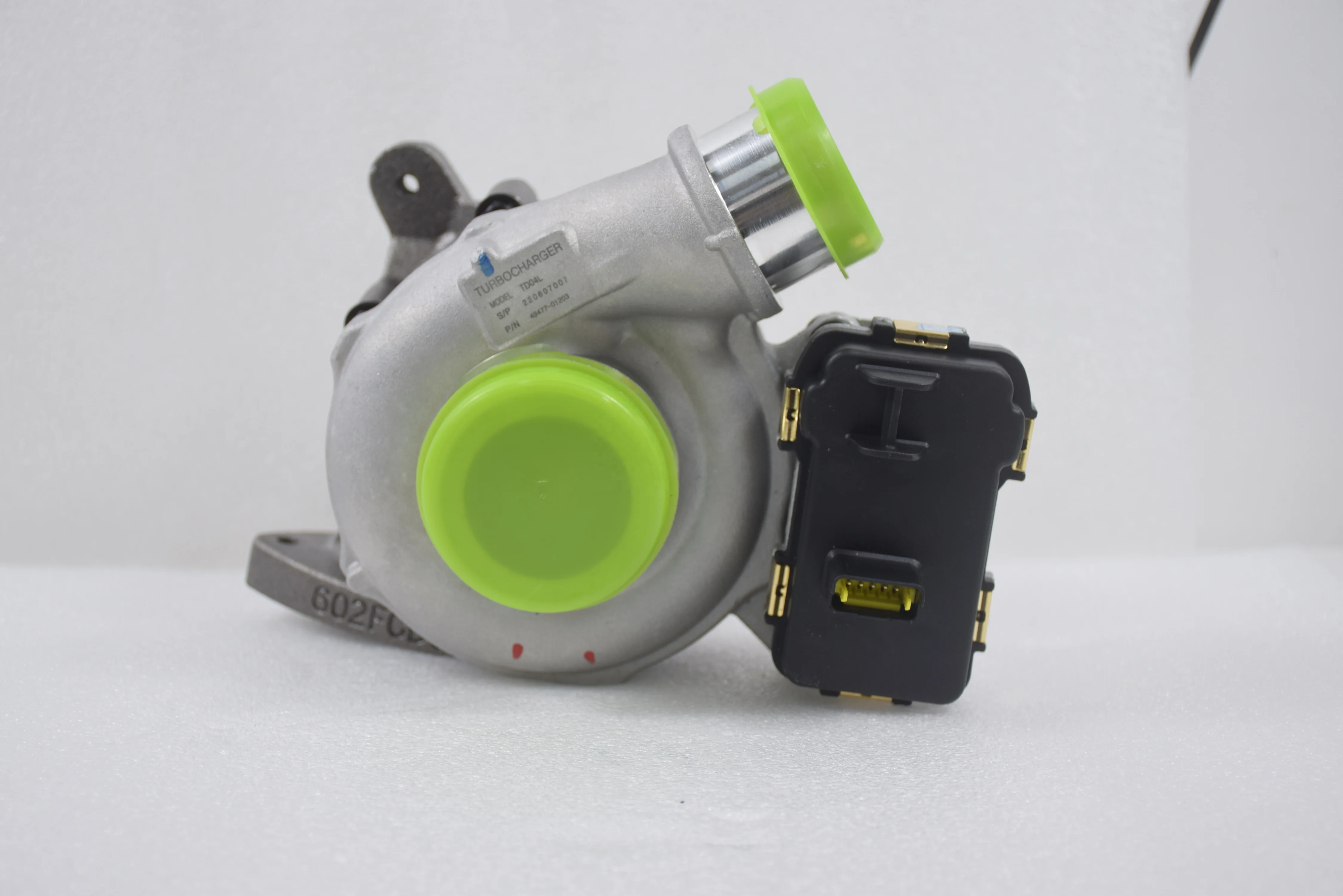 FELENDO TD04 LR022358 LR038322 LR065510 C2S52256 C2S52256 Turbo Turbo Voor for Land Rover Freelander Voor Jaguar Xf 2.2 Diesel