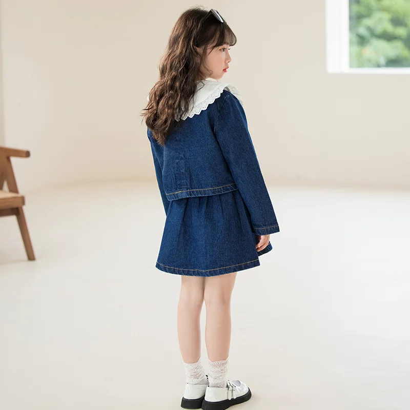 Girls 2024 Spring and Autumn New Set Fashionable Reverse Collar Style Denim Coat Pleated Skirt Three Piece Bottom Shirt