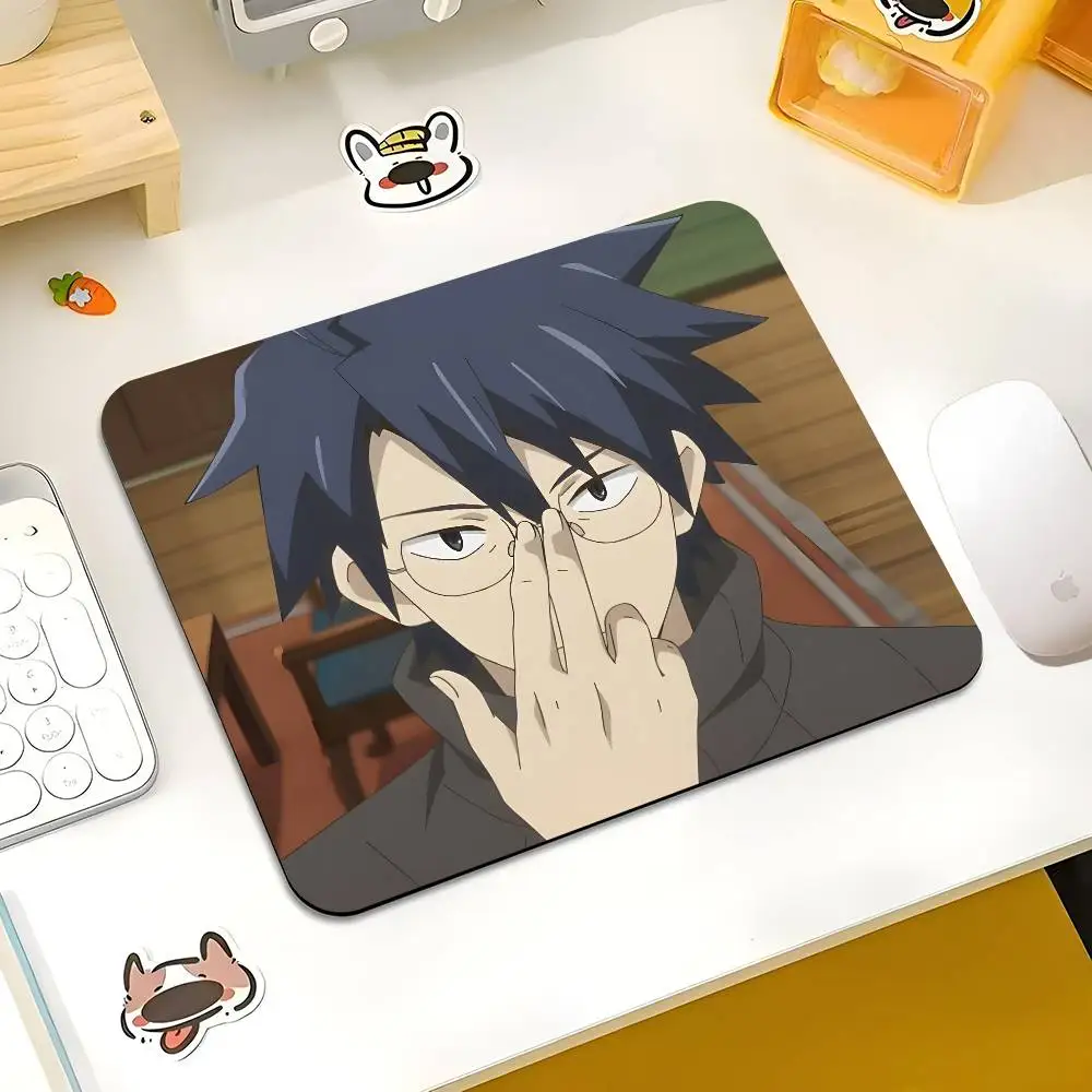 Shiroe Log Horizon Mousepad Small LockEdge Mouse Pad For Gamers Computer Desk Pad Rectangular Anti-slip Rubber